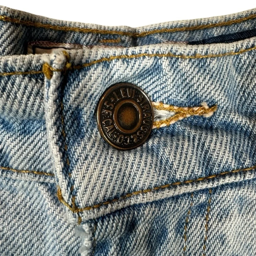 LEVI'S 540 Vintage Relaxed Fit Cotton Jeans Shorts Men's 40 Lightwash Blue Denim